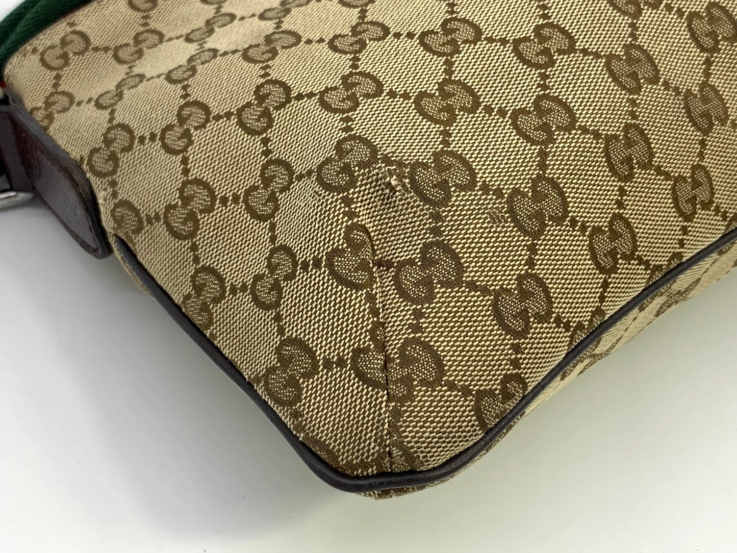 Gucci GG Canvas Sherry Crossbody Bag – Brown (189749 Authentic Pre-owned)