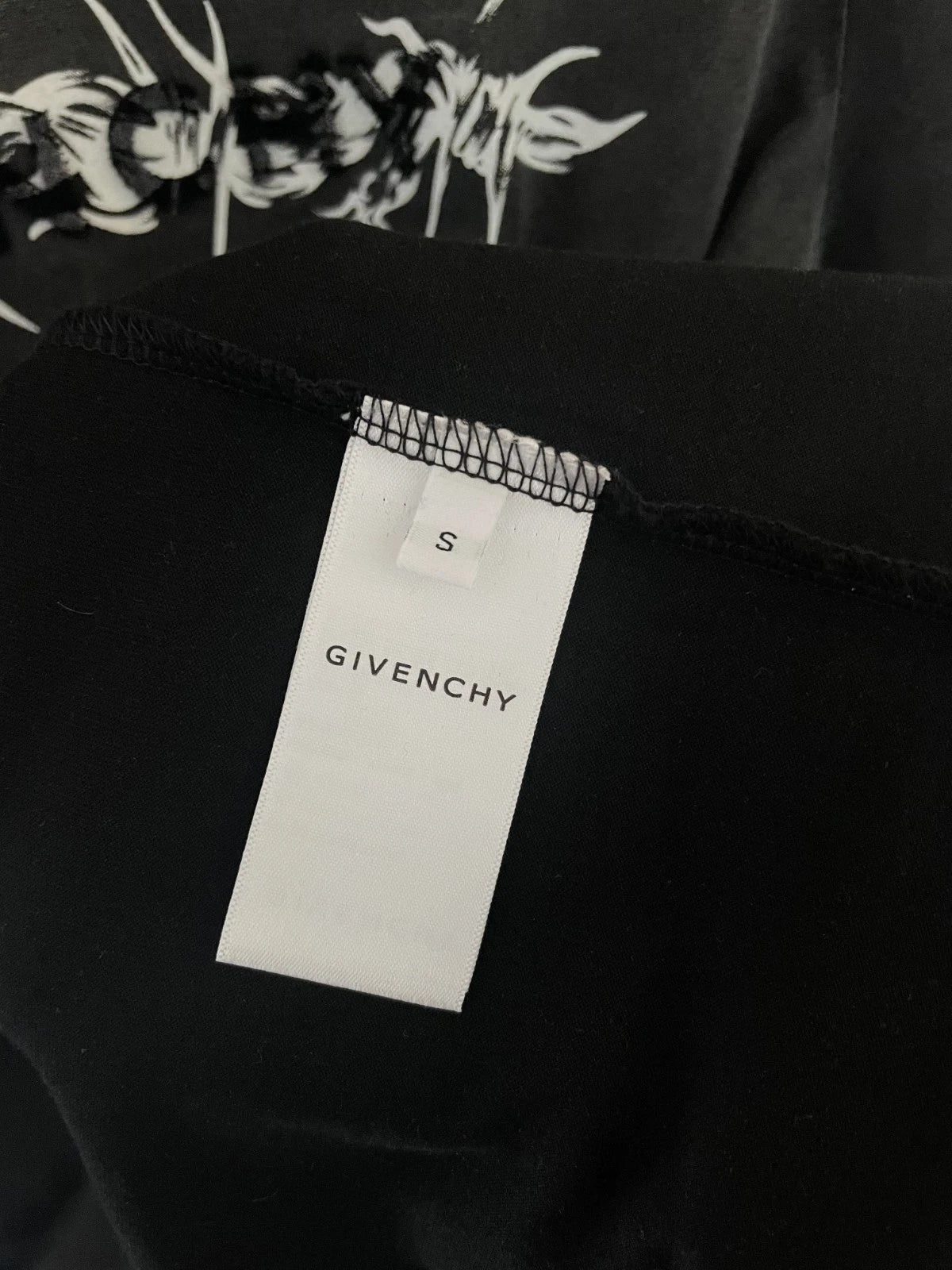 Givenchy Barbed Wire T-Shirt – Slim Fit Black Faded Grey (Size S)