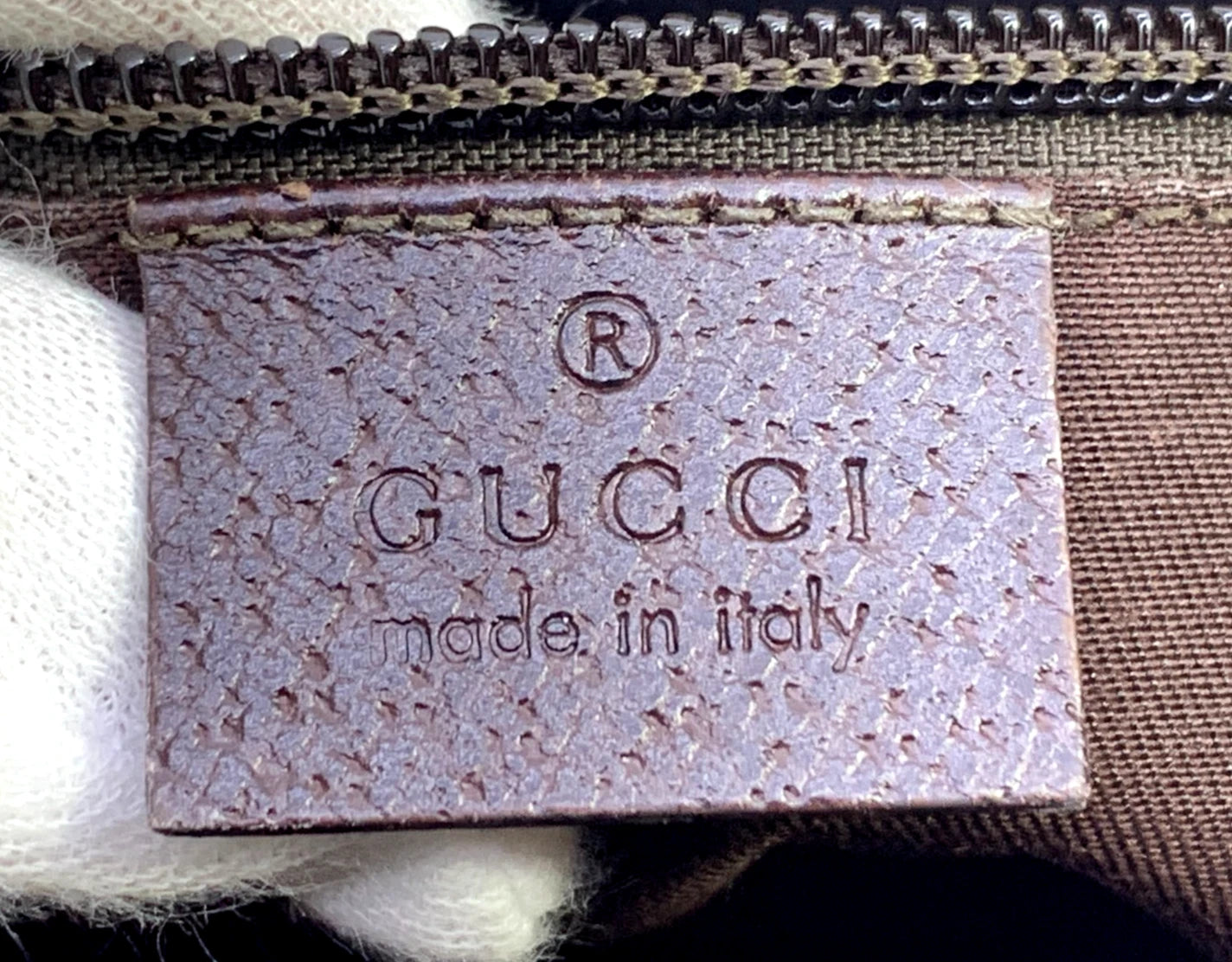 Gucci GG Canvas Sherry Crossbody Bag – Brown (189749 Authentic Pre-owned)